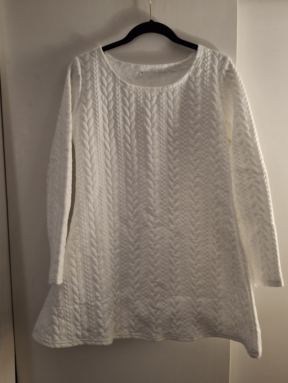 Women's White Quilted Long-Sleeve Tunic Top